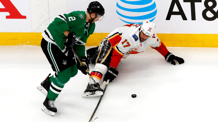 milan-lucic-flames-stars